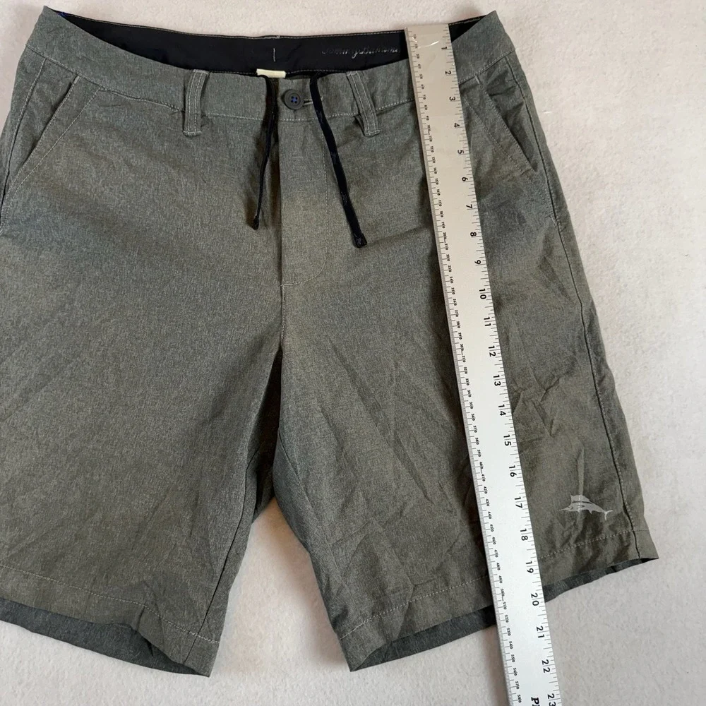 Tommy Bahama Mens Hybrid Shorts Olive Green Heathered Flat Front 33 Waist